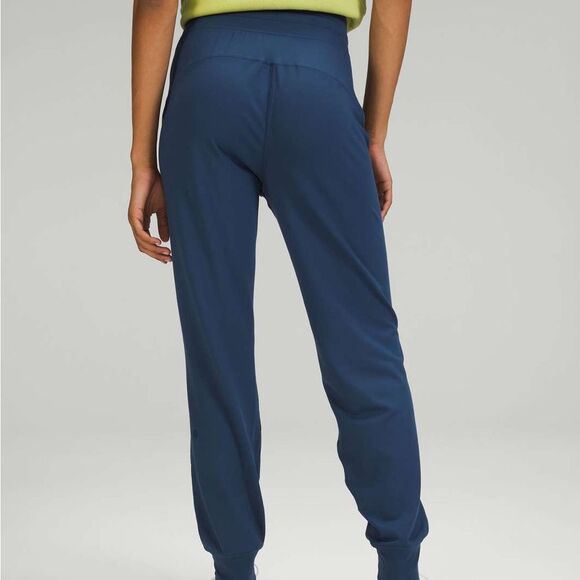 Lululemon Ready to Rulu jogger - Picture 2 of 16